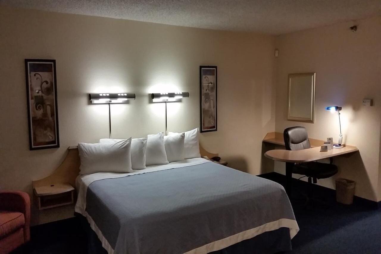 Red Roof Inn Plus + Phoenix West Kültér fotó